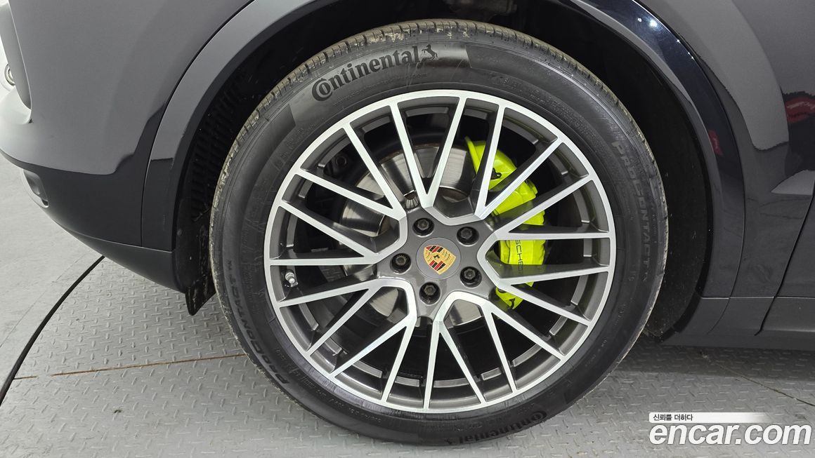 Porsche Cayenne 2022