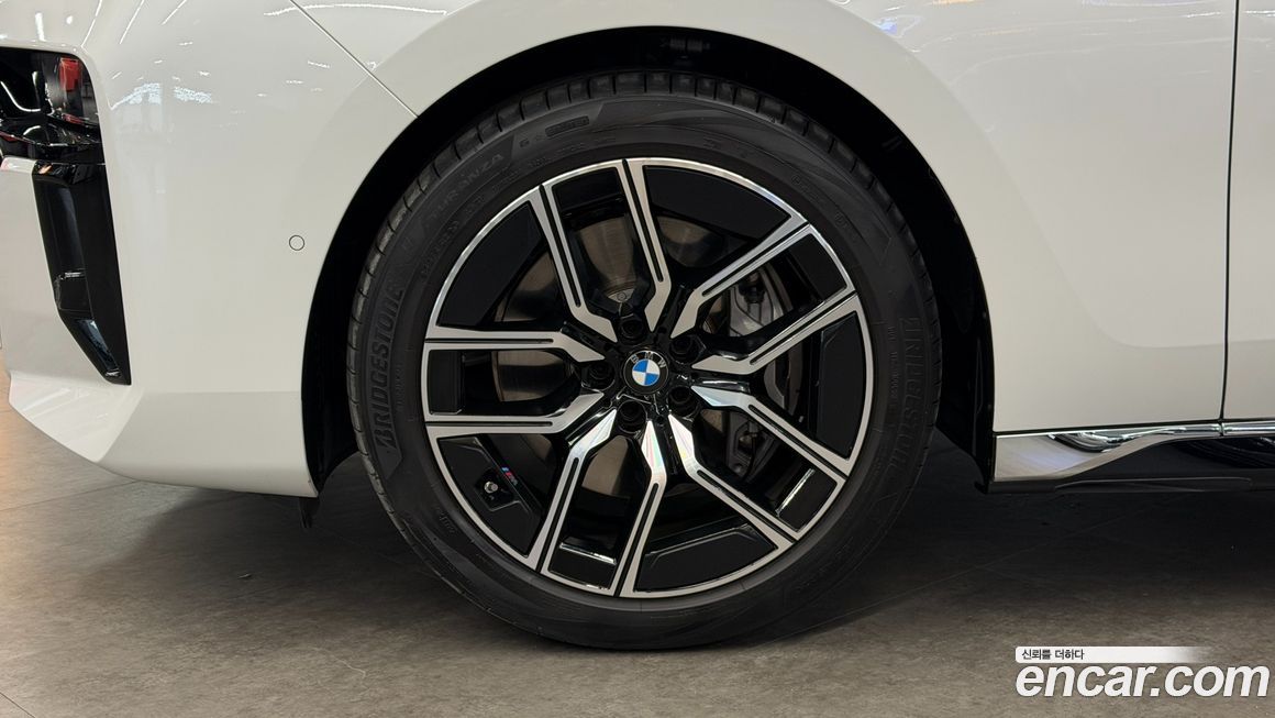 BMW 7-Series 2025