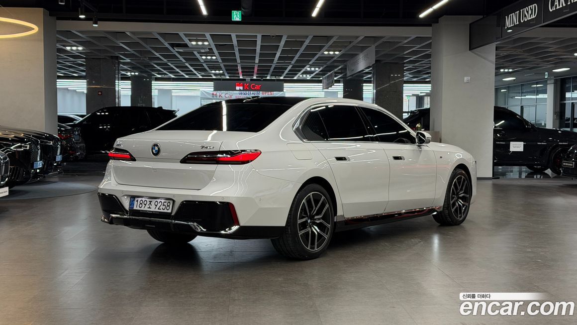BMW 7-Series 2025