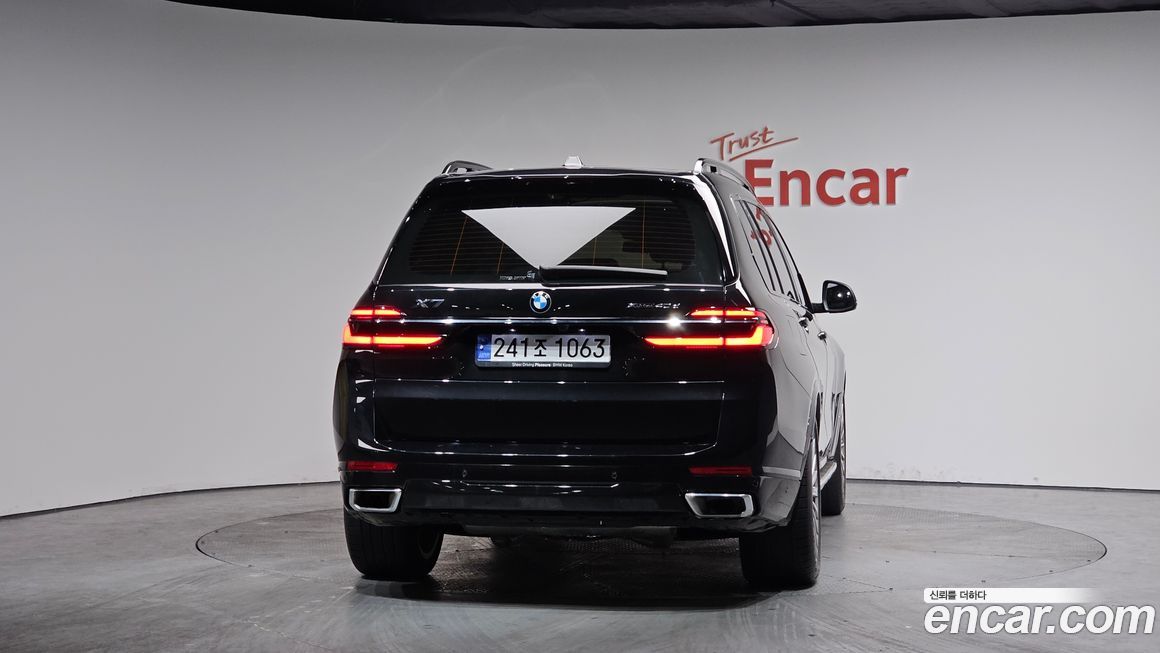 BMW X7 2024