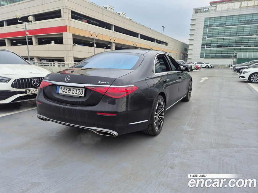 Mercedes-Benz S-Class 2023