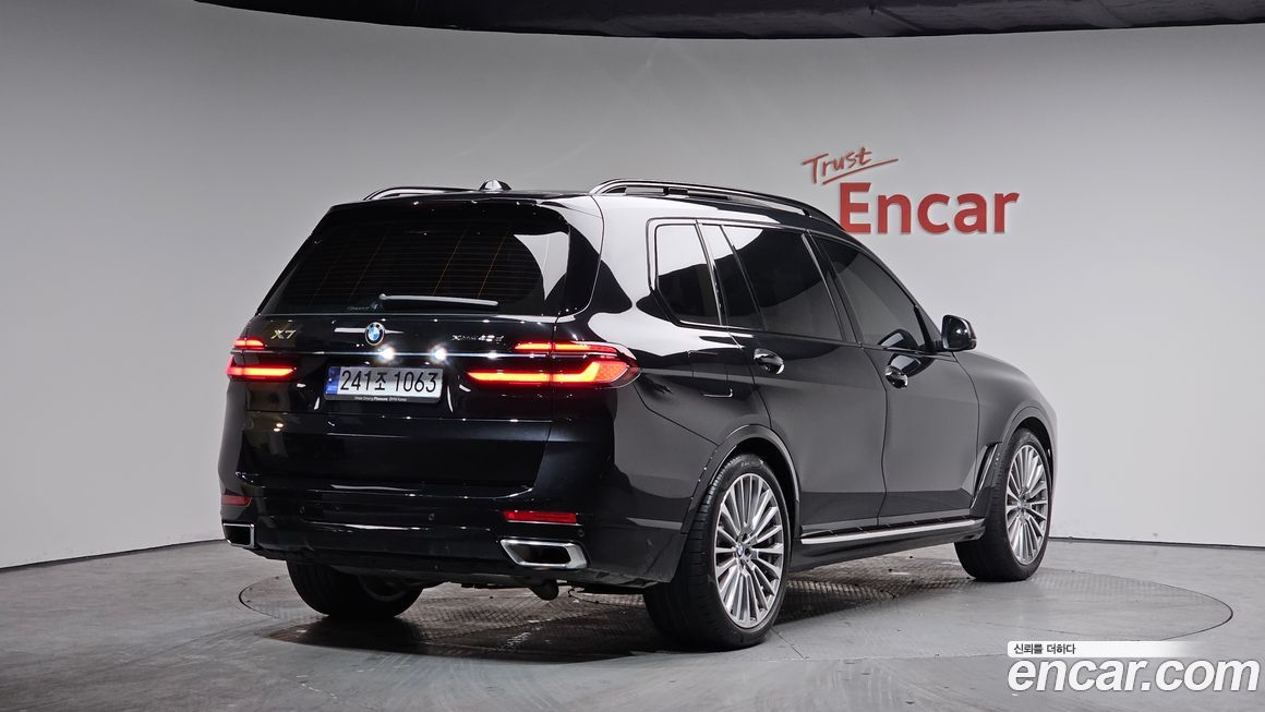 BMW X7 2024