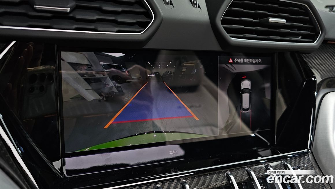 Lamborghini Urus 2024