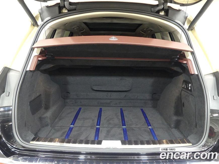 Mercedes-Benz GLS-Class 2023