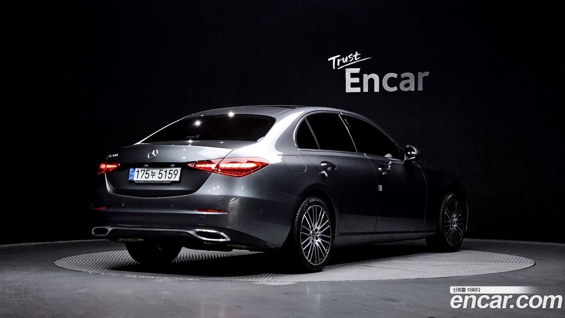 Mercedes-Benz C-Class 2023