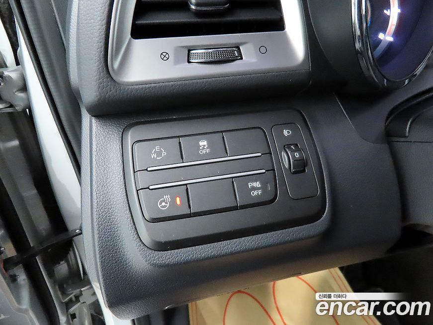 KG_Mobility_Ssangyong TIBOLI 2015