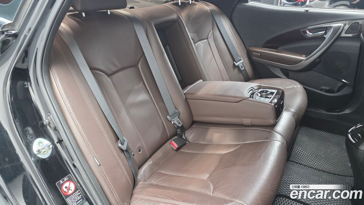 Hyundai Grandeur 2011