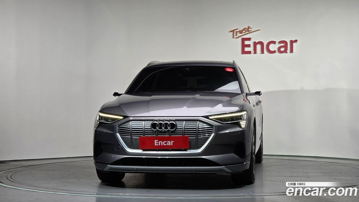 Audi e-tron 2021