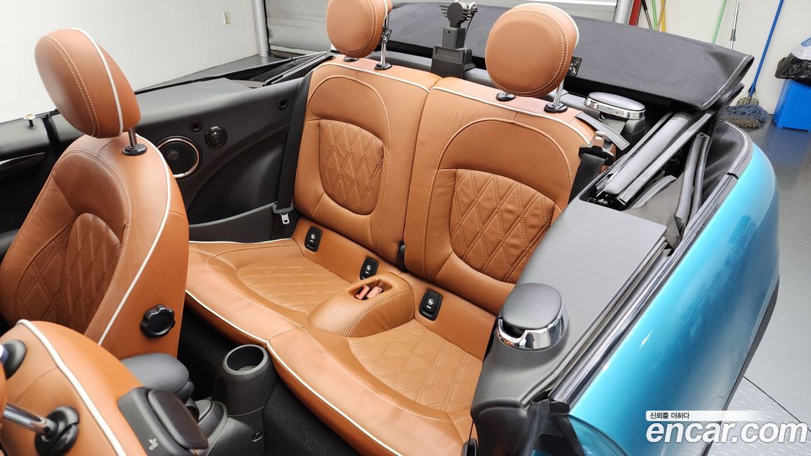 Mini Cooper Convertible 2018