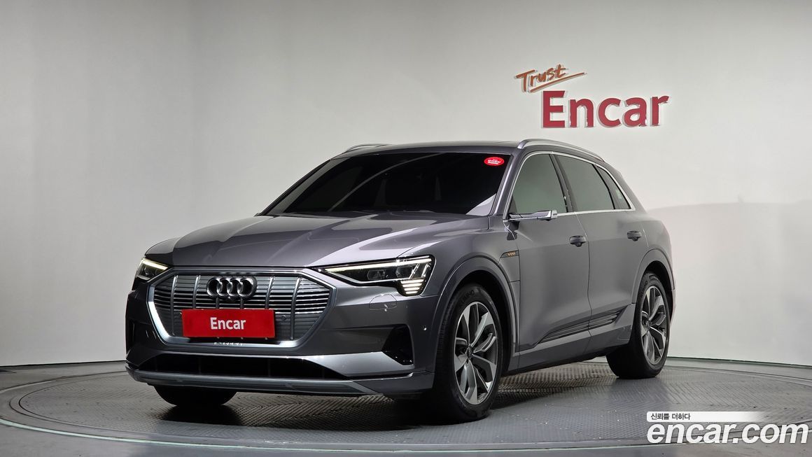 Audi e-tron 2021