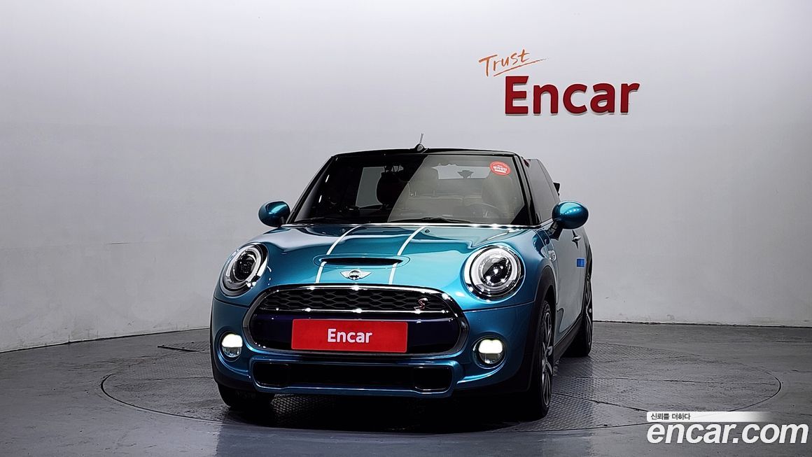 Mini Cooper Convertible 2018