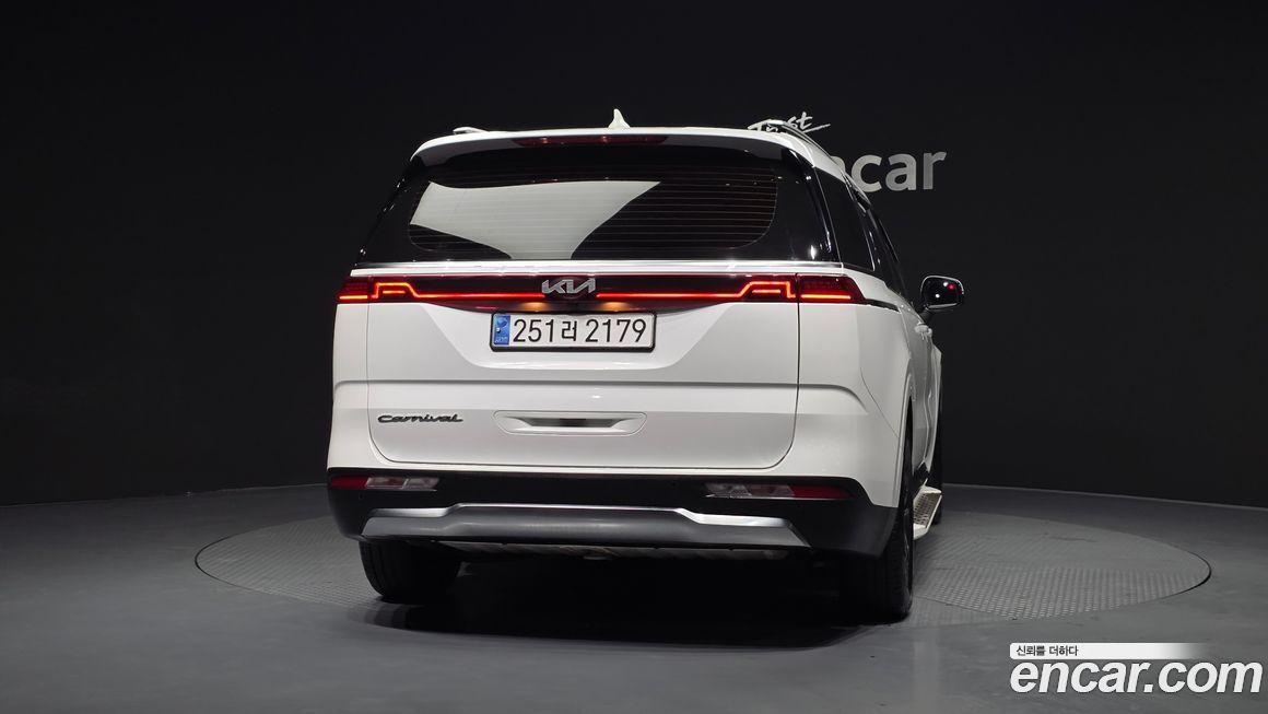 Kia Canival 2021