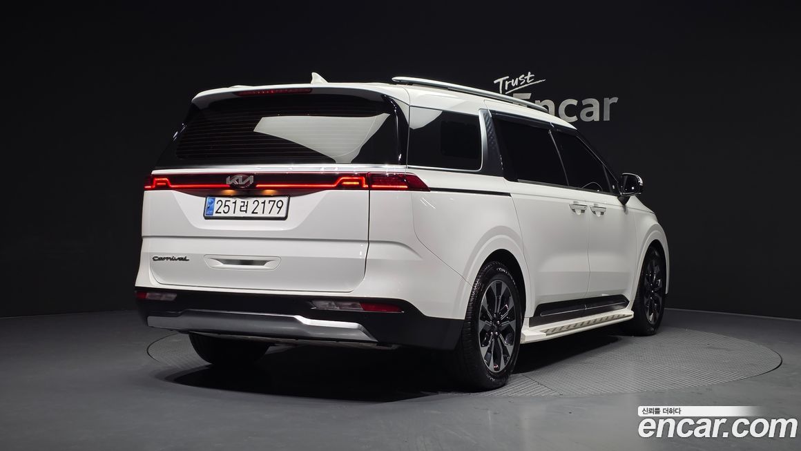 Kia Canival 2021