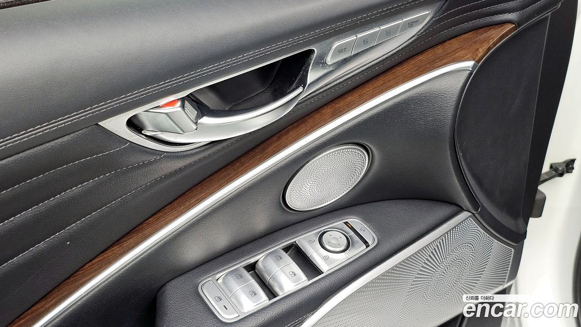 Kia K9 2019