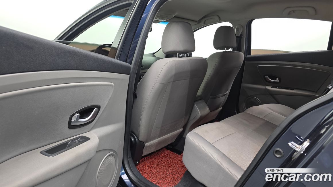 Renault-KoreaSamsung SM3 2010