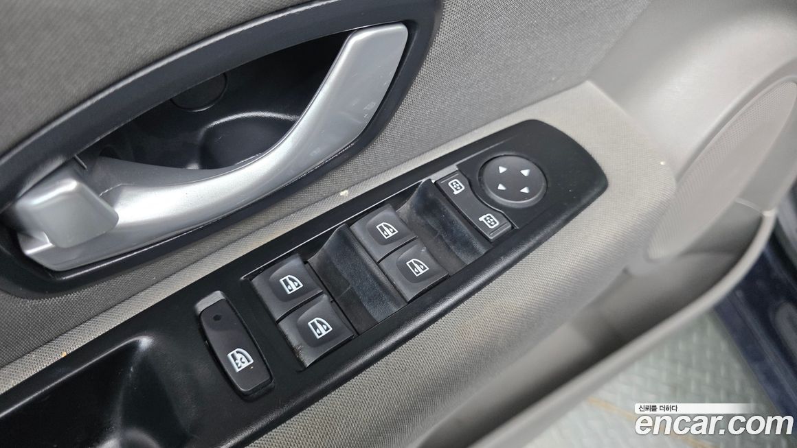 Renault-KoreaSamsung SM3 2010