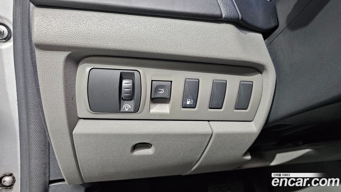 Renault-KoreaSamsung SM3 2012