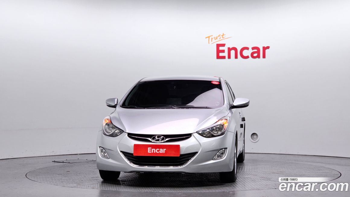 Hyundai AVANTE 2012