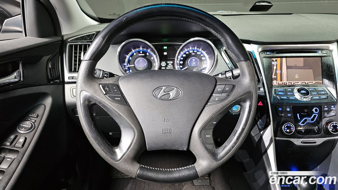 Hyundai Sonata 2010