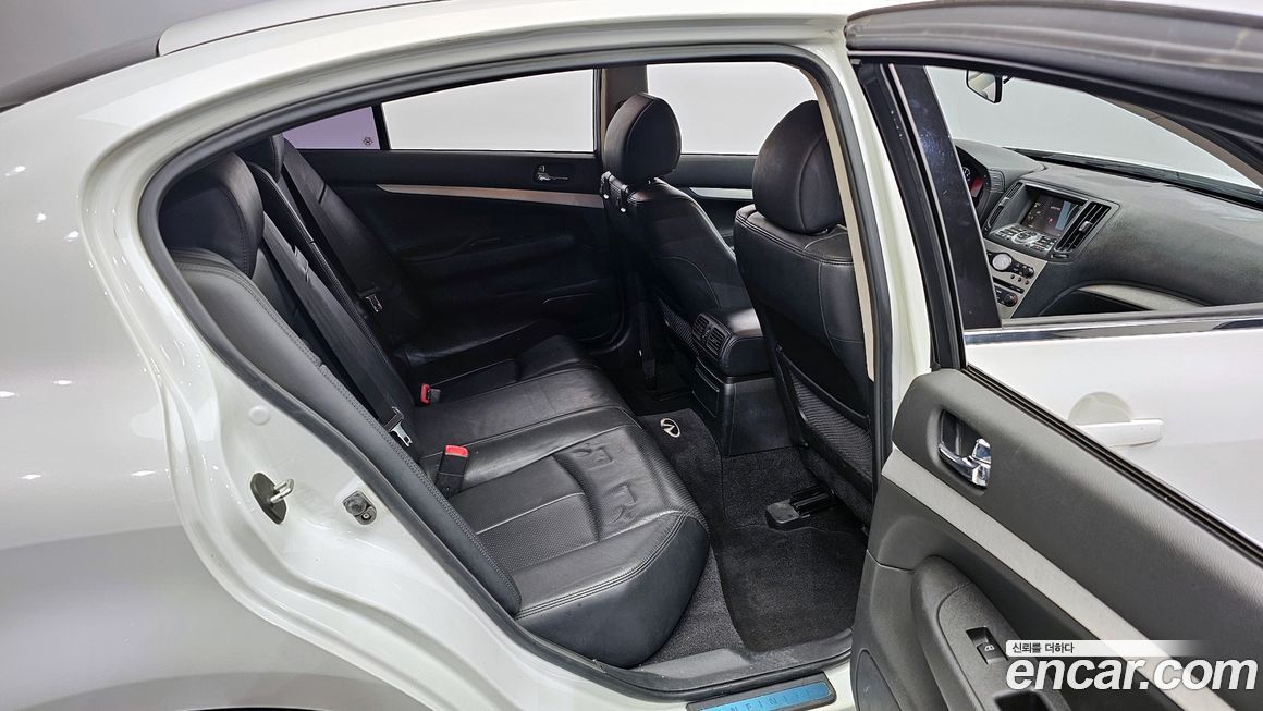 Infiniti G 2009