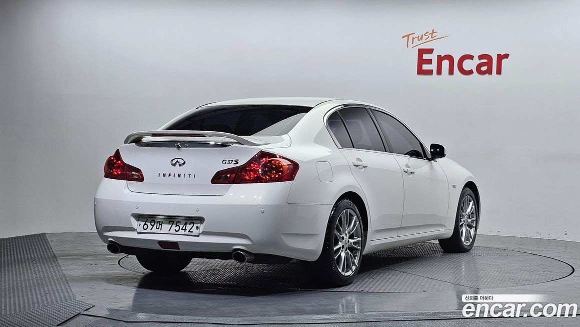 Infiniti G 2009