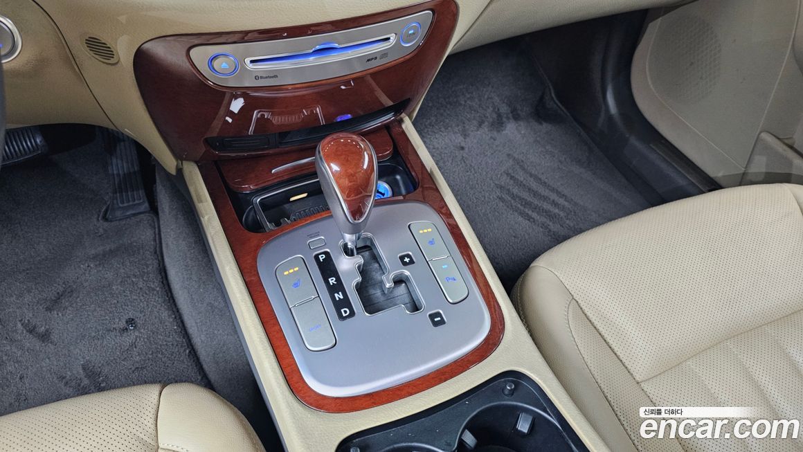 Hyundai Genesis 2012