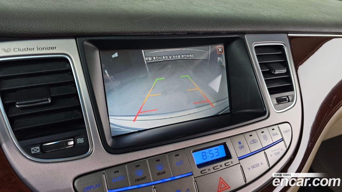 Hyundai Genesis 2012