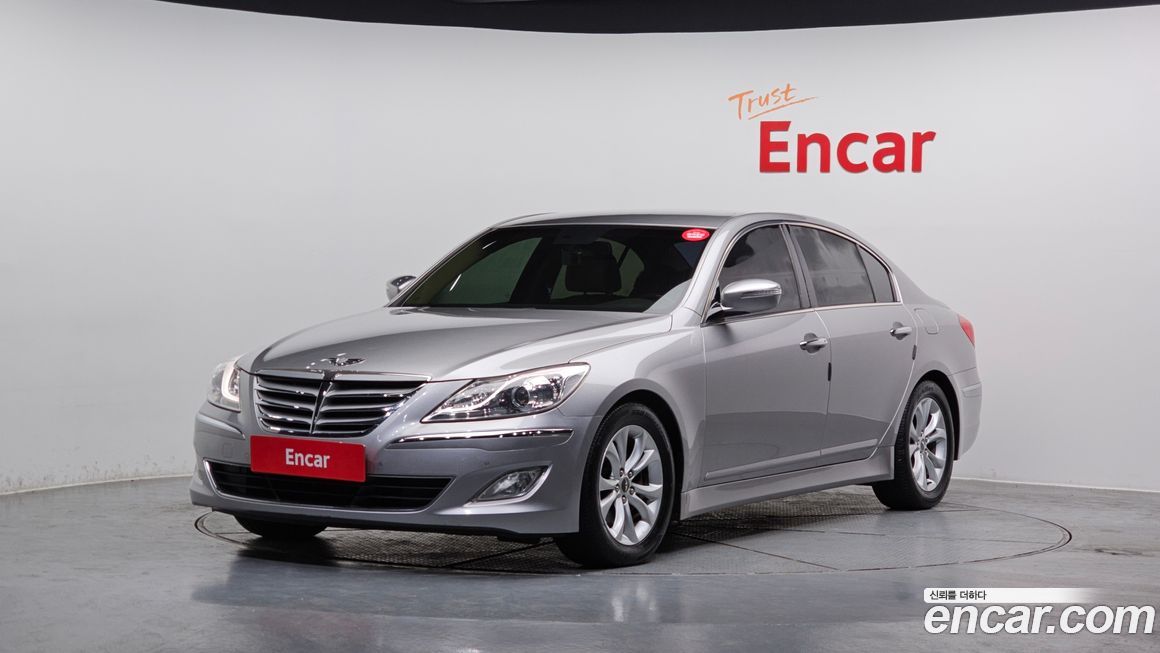 Hyundai Genesis 2012