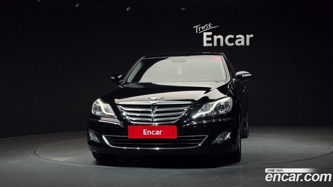 Hyundai Genesis 2013