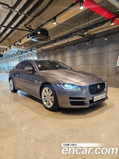 Jaguar XE 2016