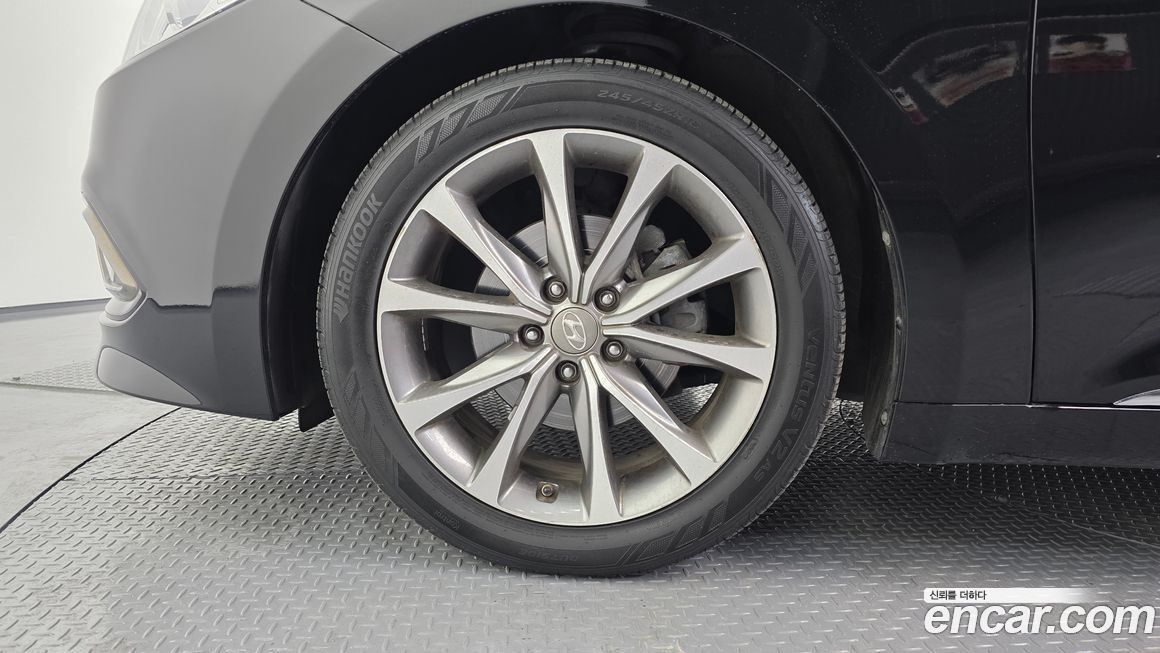 Hyundai Grandeur 2015