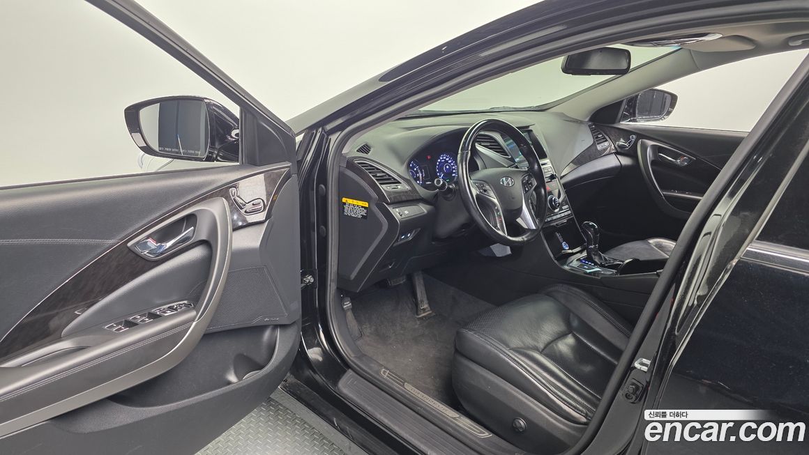 Hyundai Grandeur 2015