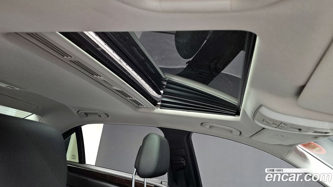 Mercedes-Benz E-Class 2011