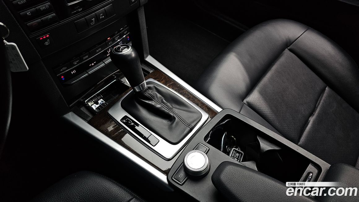 Mercedes-Benz E-Class 2011