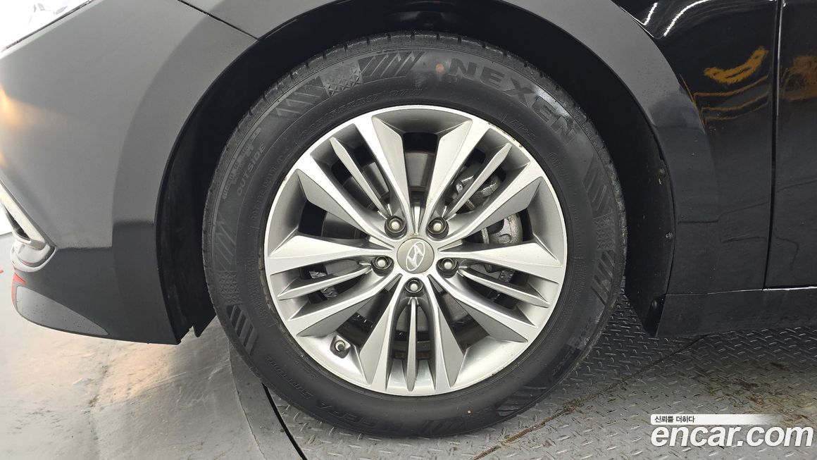 Hyundai Grandeur 2015