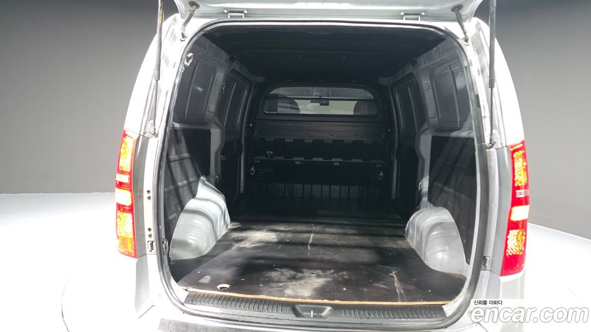 Hyundai Starex 2013