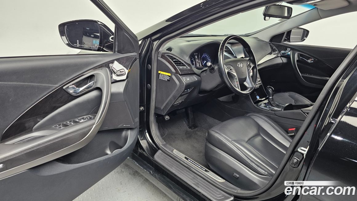 Hyundai Grandeur 2015