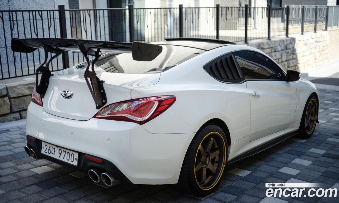 Hyundai Genesis 2009