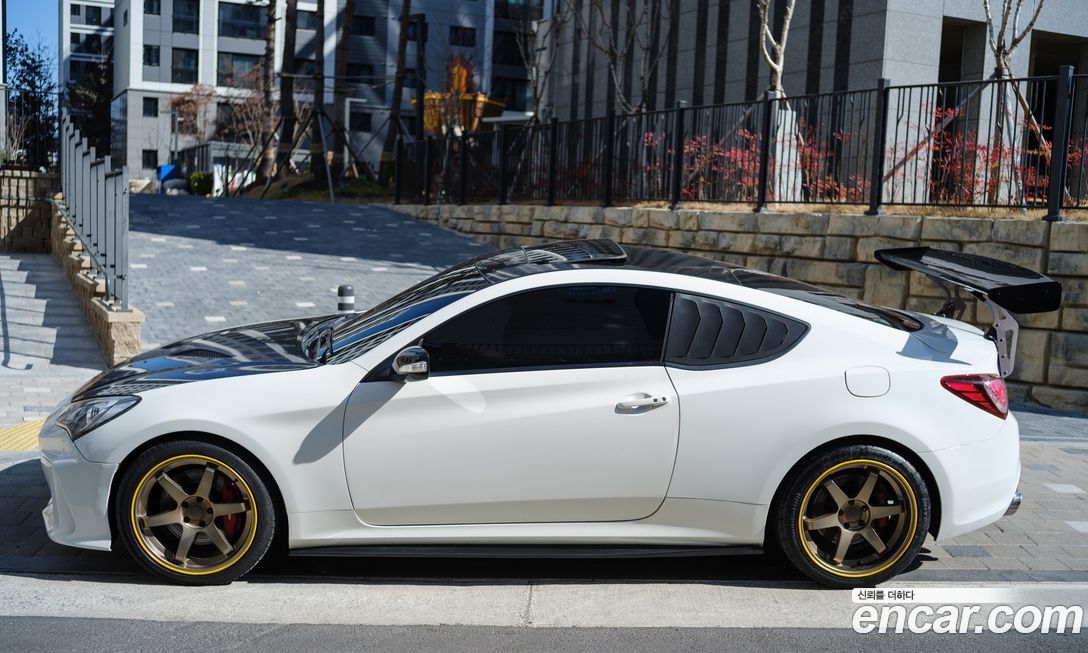 Hyundai Genesis 2009