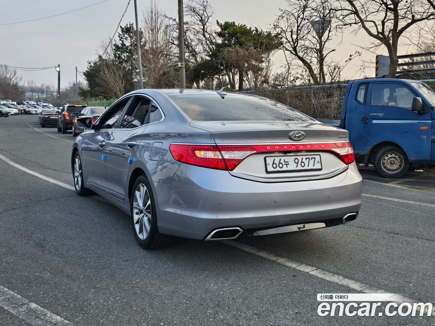 Hyundai Grandeur 2015