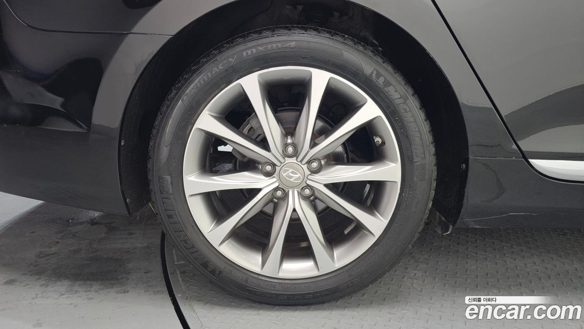 Hyundai Grandeur 2015