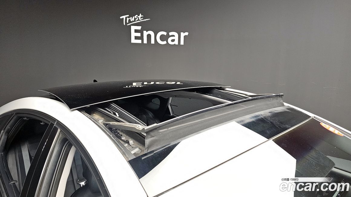 Hyundai Grandeur 2015