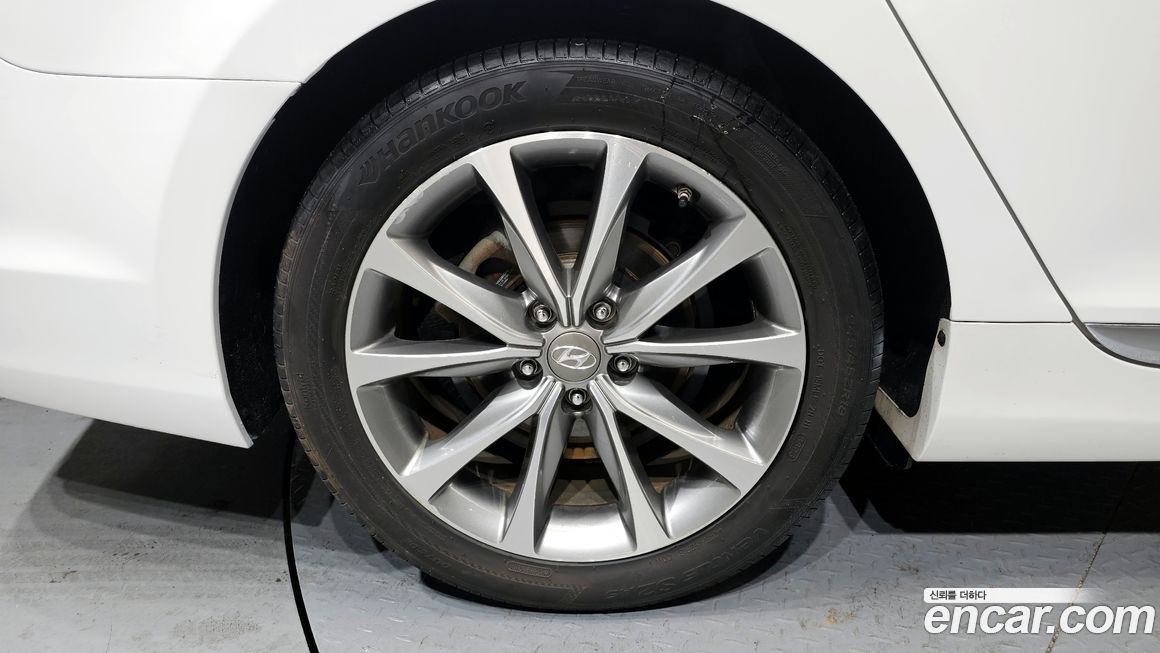 Hyundai Grandeur 2015