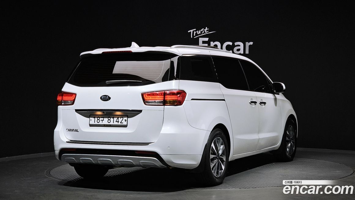 Kia Canival 2015
