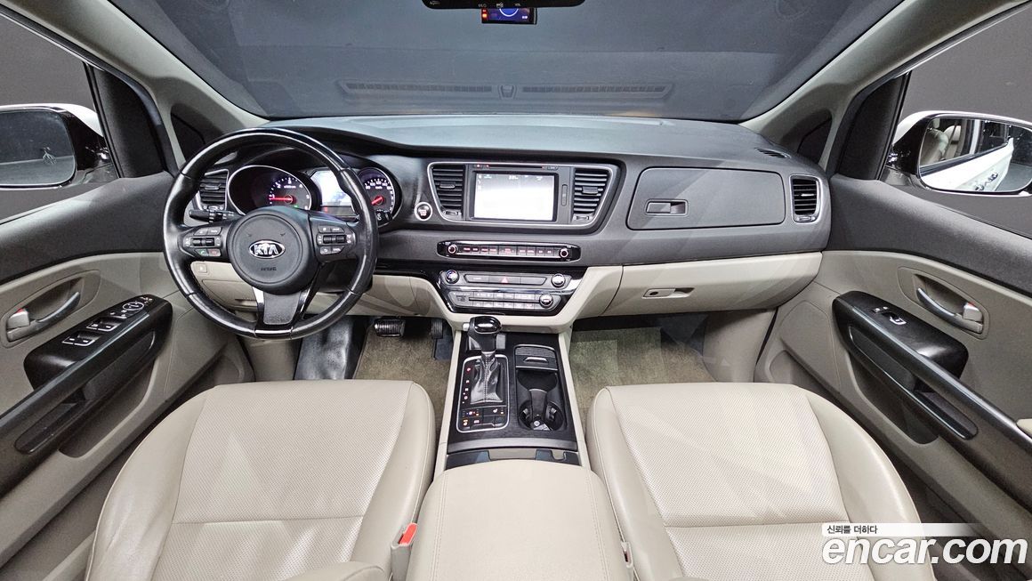Kia Canival 2015