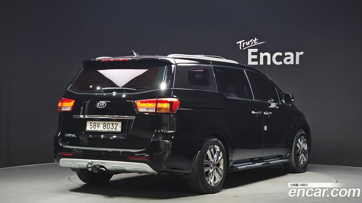 Kia Canival 2015