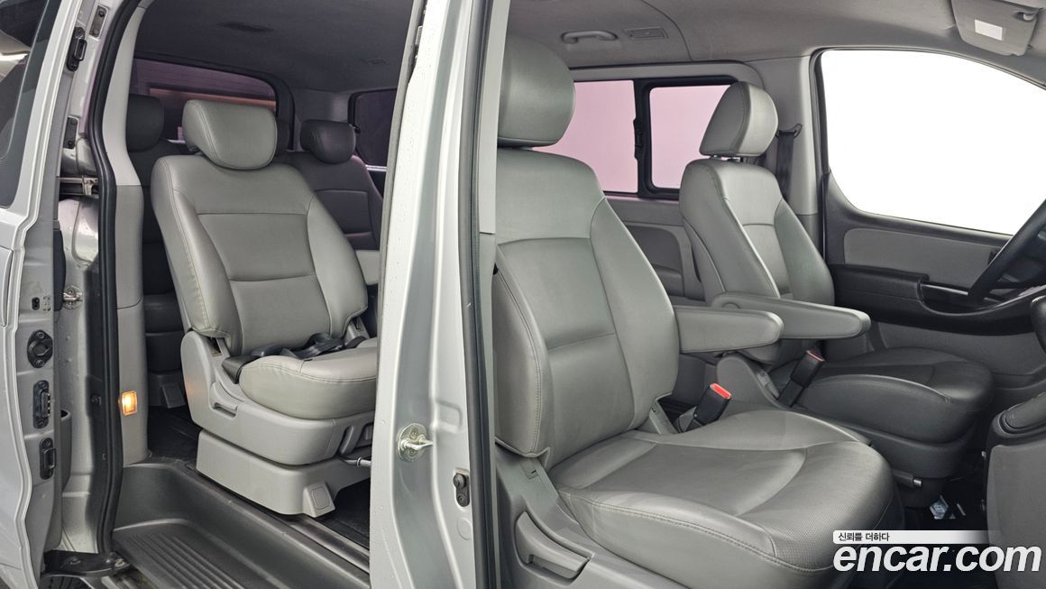 Hyundai Starex 2016