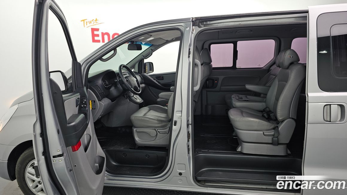 Hyundai Starex 2016