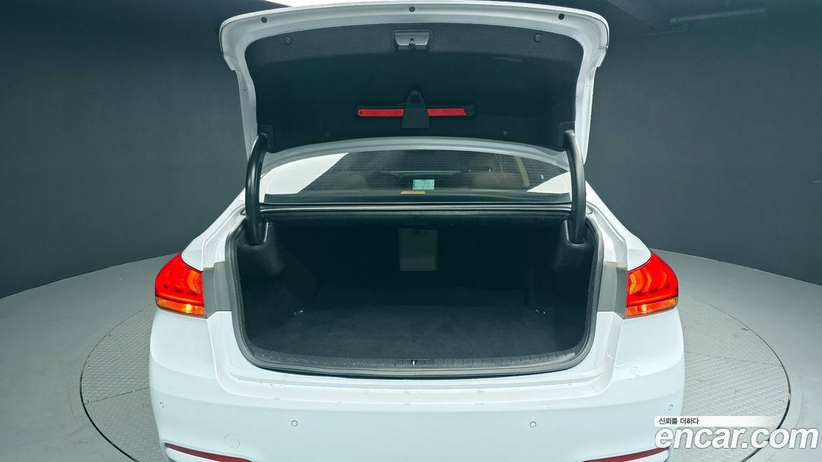 Hyundai Genesis 2014