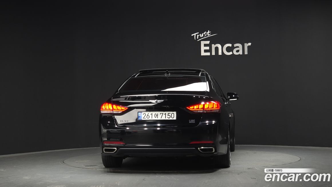 Hyundai Genesis 2015